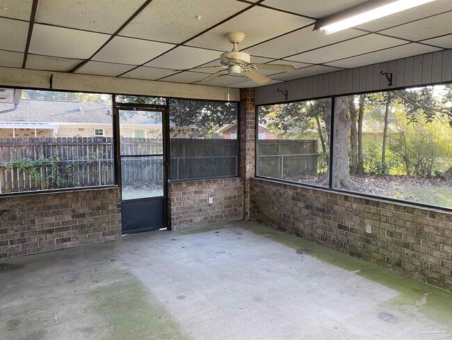 Building Photo - 6005 Muldoon Rd