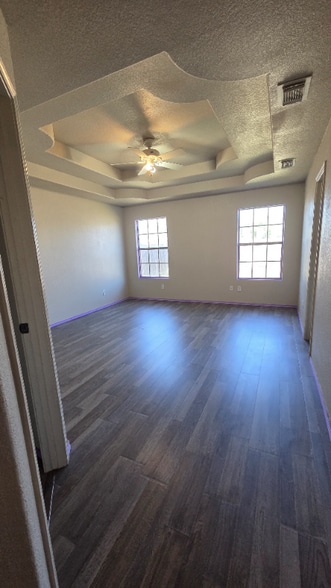 Building Photo - 2938 Santa Sofia St