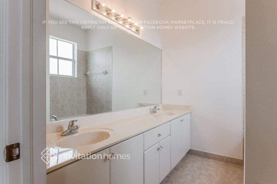 Building Photo - 15291 SW 88th Terrace