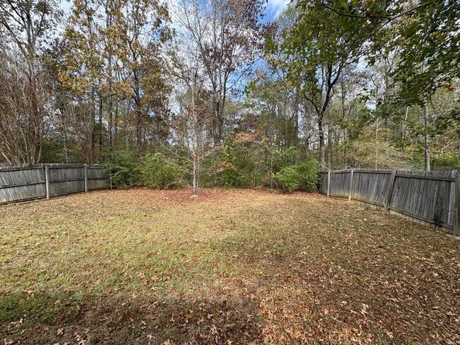 Building Photo - For Rent