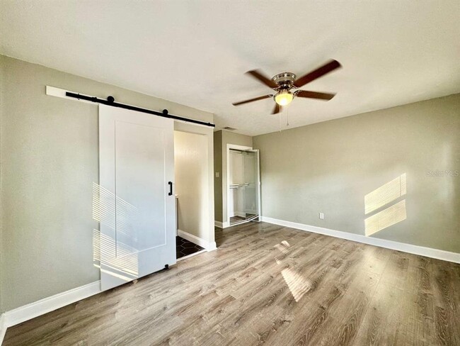 Building Photo - 1601 E Maple Ave