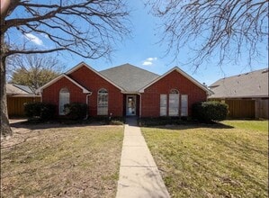 Building Photo - 1601 Kennedy Dr