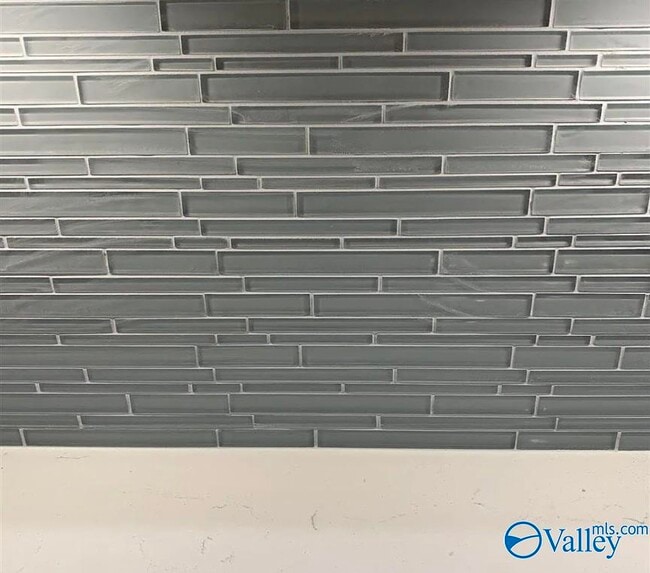 Building Photo - 50 Pine St