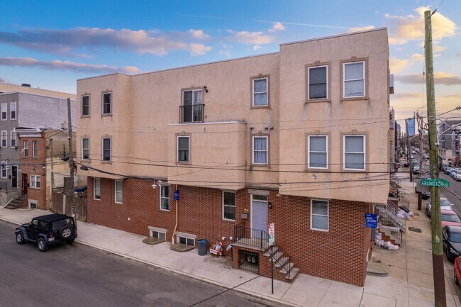 Building Photo - 1935 N 18th St