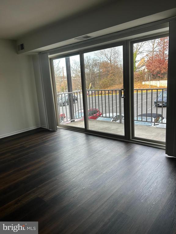 Building Photo - 5213 Newton St