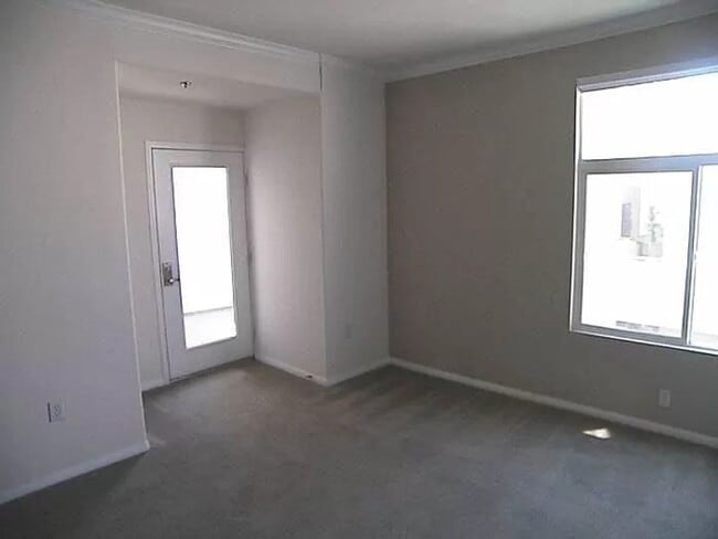 Building Photo - Mills at Cortez Hills