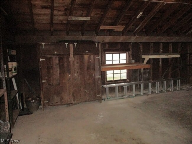 Building Photo - 17084 Sunset Dr