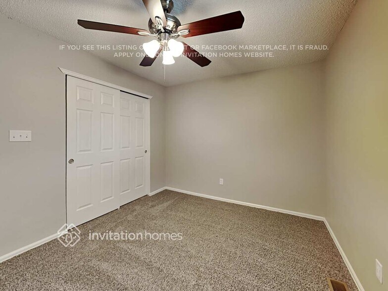 Building Photo - 5004 Hackamore Dr N
