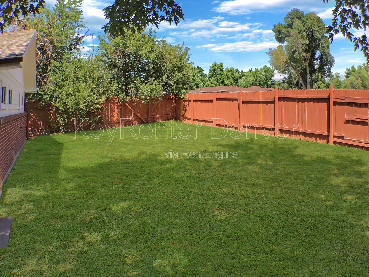 Building Photo - 1995 Ingalls St