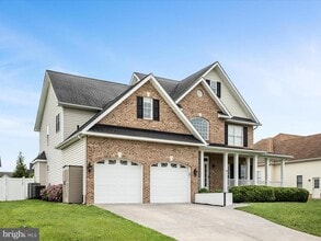 Building Photo - 226 Taggart Dr