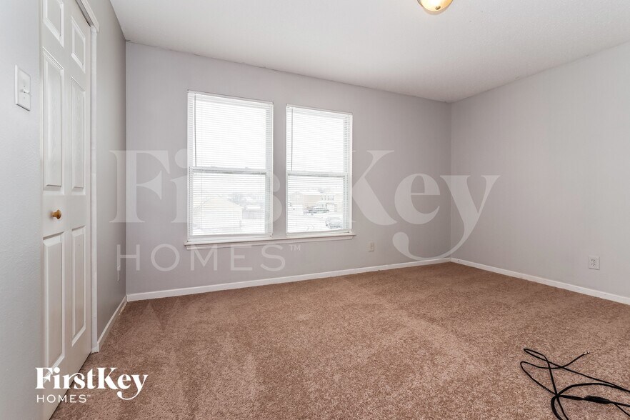 Building Photo - 7915 Caraway Pl