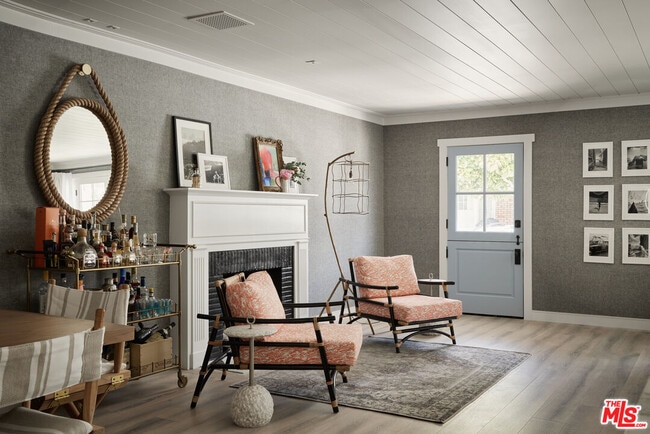 Building Photo - 204 Pearl Ave