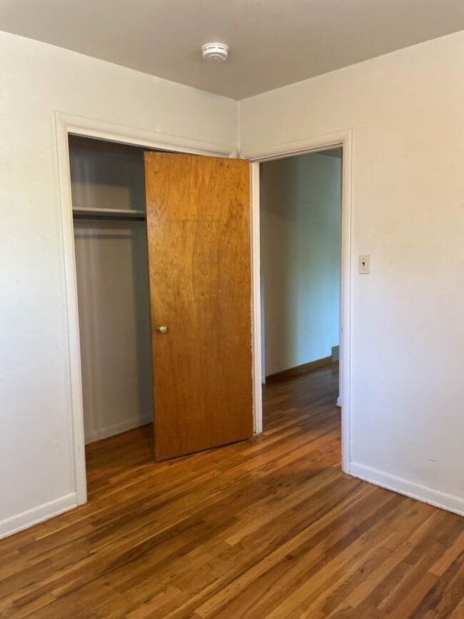 Building Photo - 1708-1710 Morningside Dr