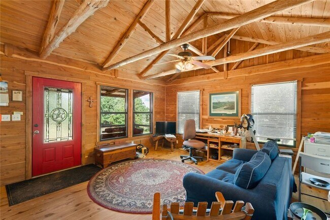 Building Photo - 1043 Lewis Ln