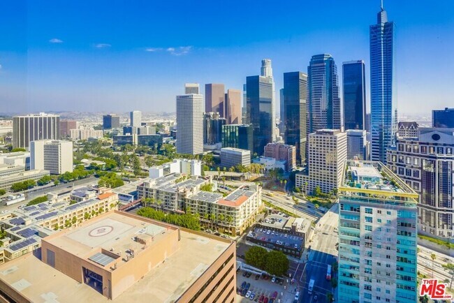 Building Photo - 1100 Wilshire Blvd