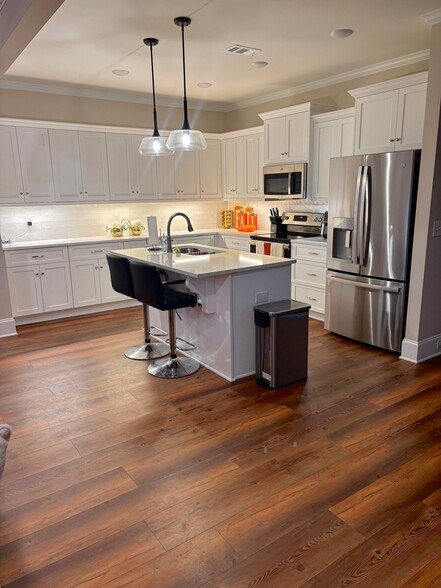 Building Photo - 305 Bobwhite Trail
