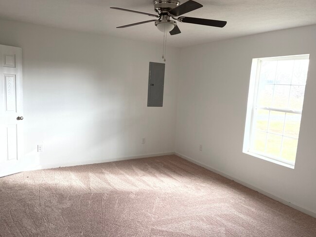 Building Photo - 491 Coile Rd