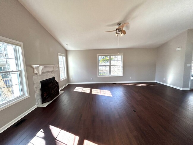 Building Photo - South AVL - Three Bedroom home with Wooded...