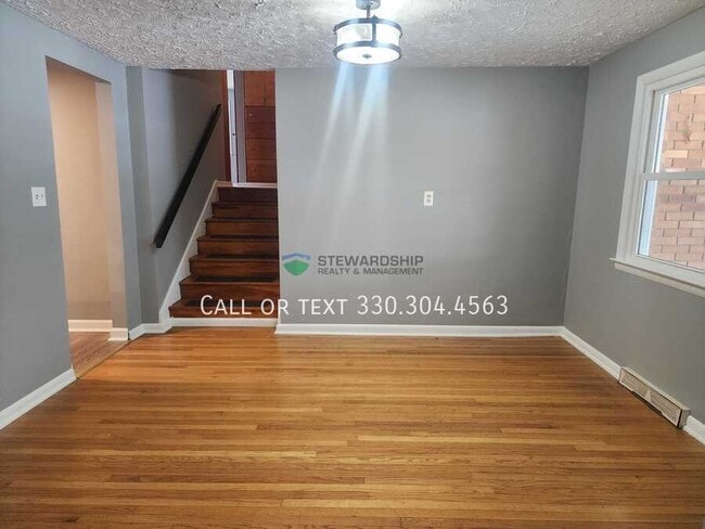 Building Photo - 1107 Field St NW