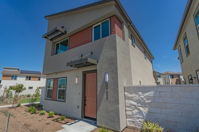 Primary Photo - Five Points 3 Bedroom Home in Valencia!
