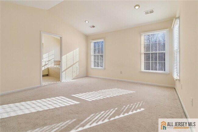 Building Photo - 14 Caleb Ln