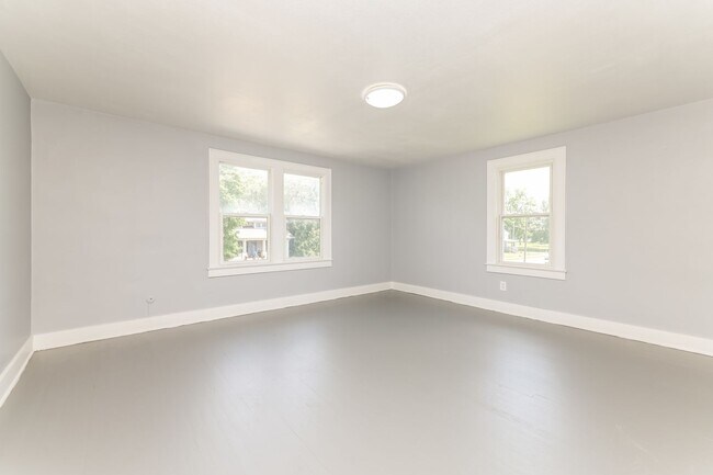 Building Photo - 1501/1503 Clifton Ave