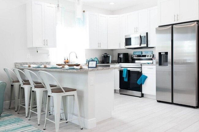 Building Photo - 2682 Nokomis Ave