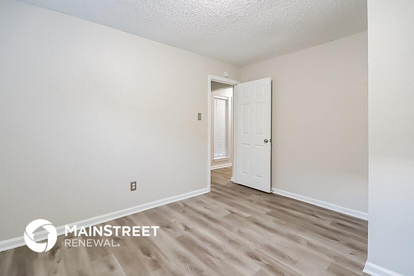 Building Photo - 2627 S Brompton Dr