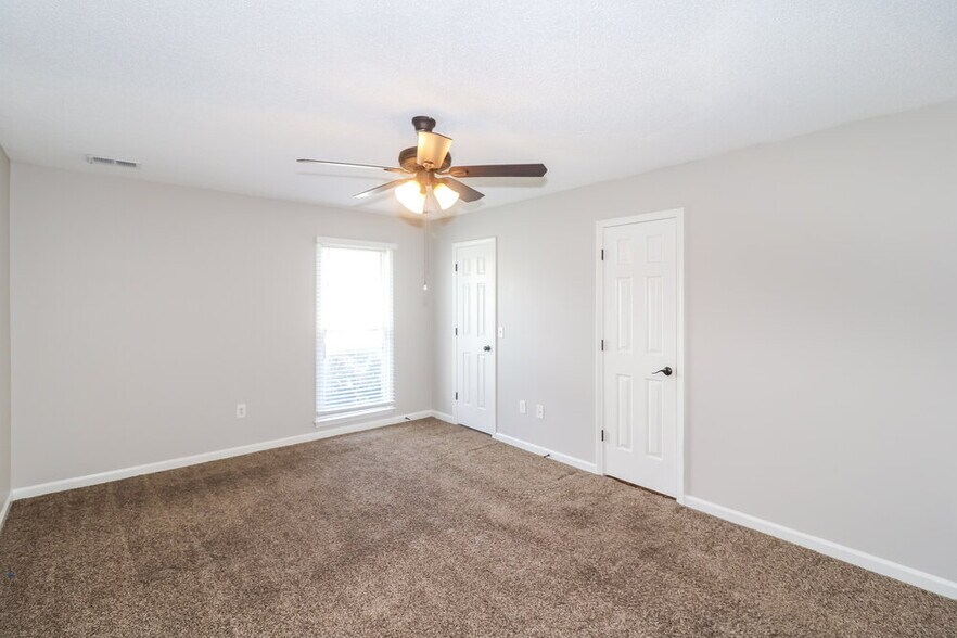 Building Photo - 4365 Barrymor Dr