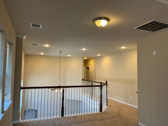 Building Photo - 1126 Amber Rose Way