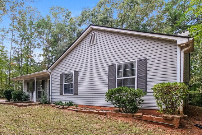 Building Photo - 235 Riverbrooke Terrace