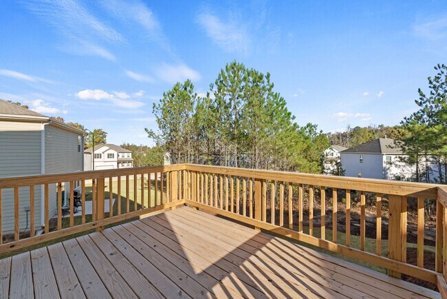 Building Photo - Victoria Heights - 5 bedroom -For Rent $2350
