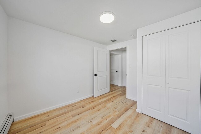 Building Photo - 338 Virginia Ave