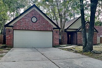 Building Photo - 79 Rockridge Dr