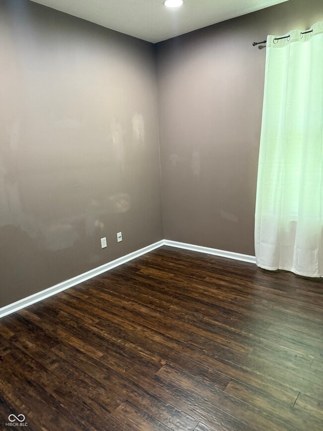 Building Photo - 1055 Woodfield Ct