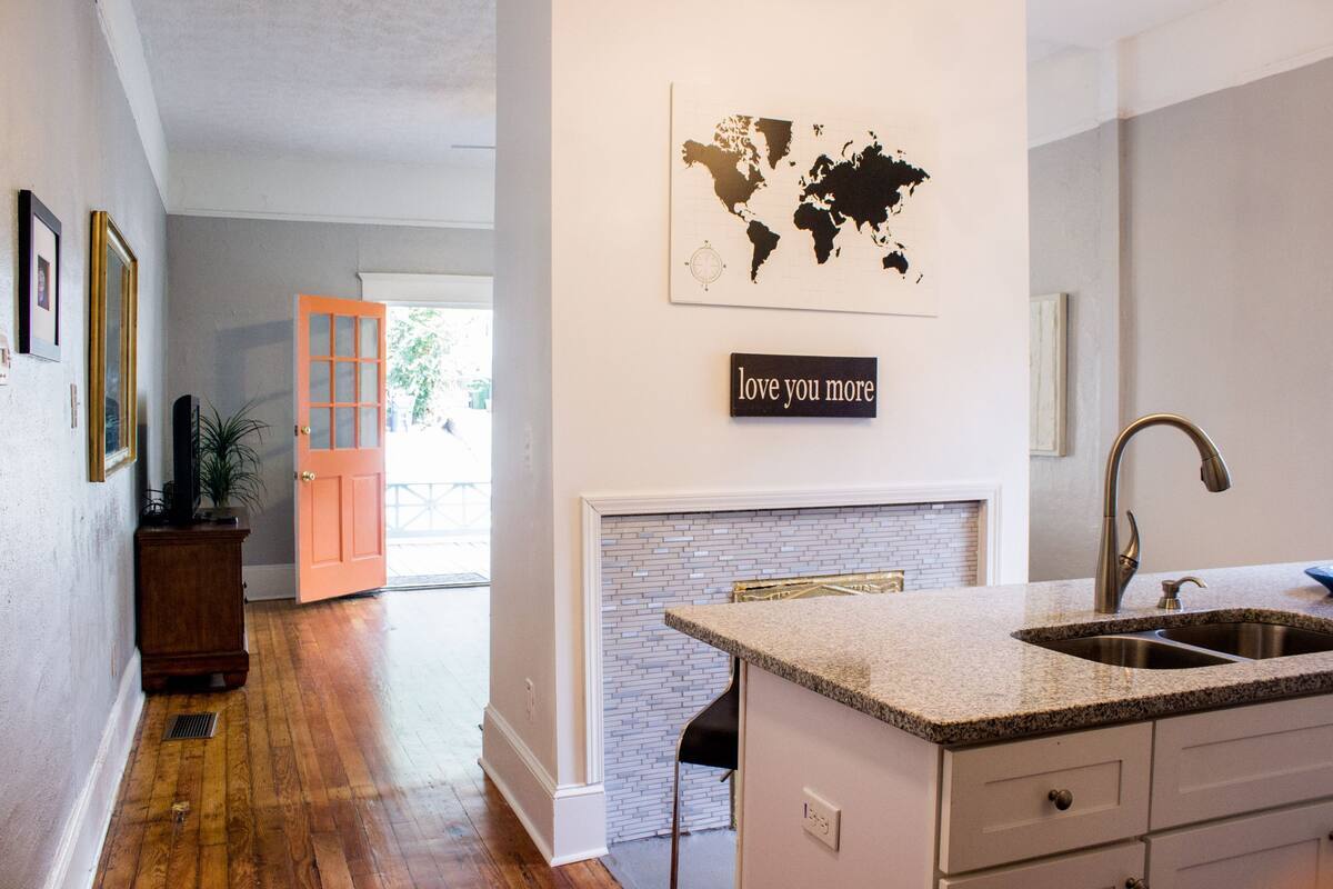 Building Photo - 1118 Oglethorpe Ave SW