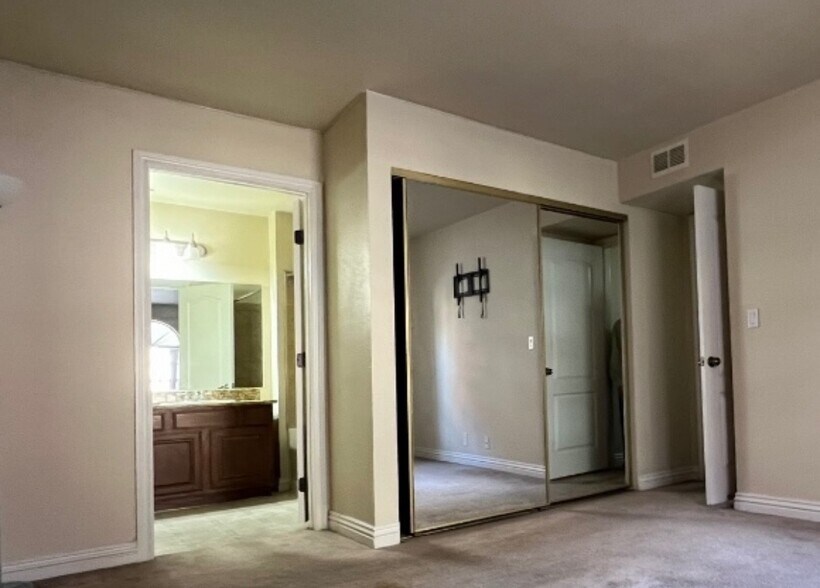 Building Photo - 4050 Pacific Harbors Dr