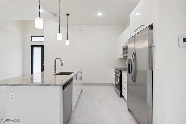 Building Photo - 1707 McKinley Ave