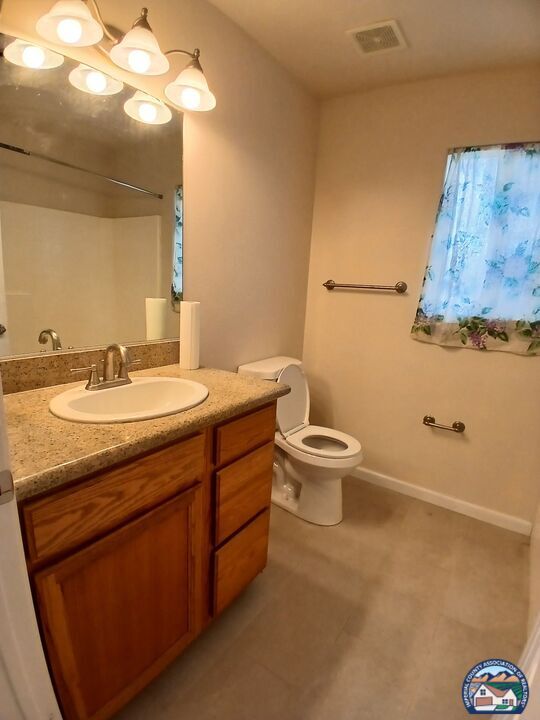 Building Photo - 2377 Sand Knoll Ave