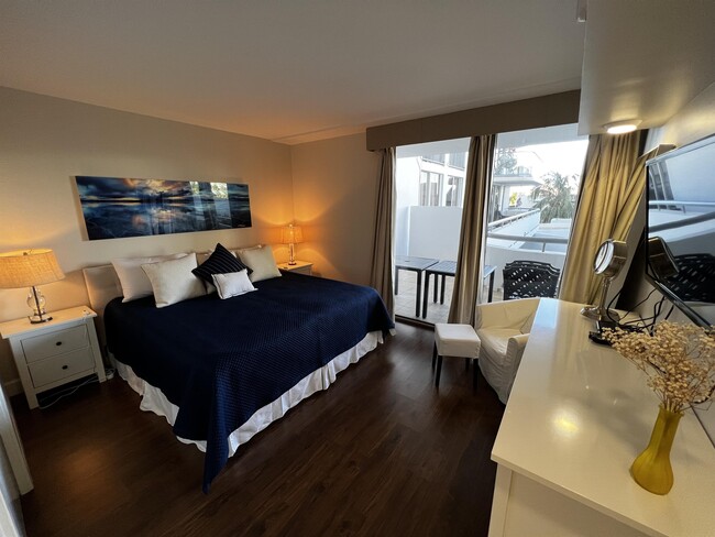 Building Photo - 19707 Turnberry Way