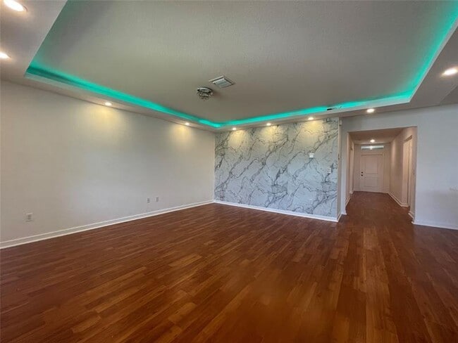 Building Photo - 1230 NW 208th St