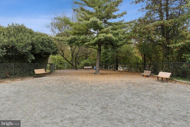 Building Photo - 1641 Bandit Loop