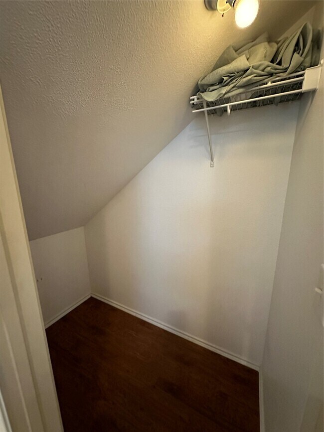 Building Photo - 14915 Sugar Sands Dr