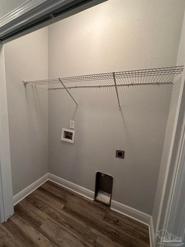 Building Photo - 422 N N St