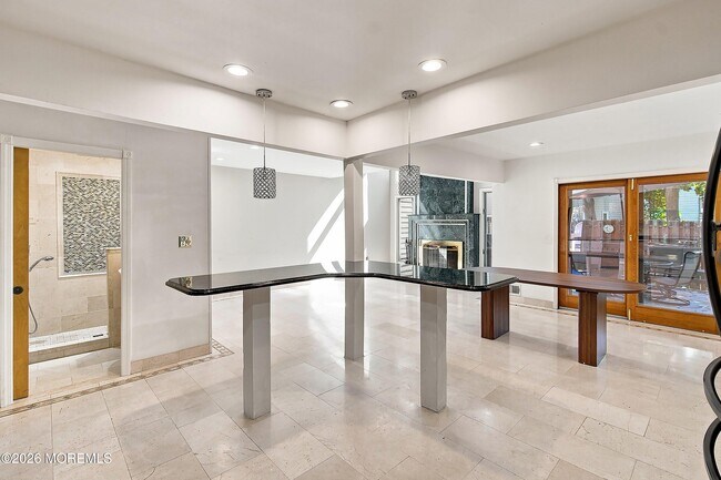Building Photo - 137 Marina Bay Ct