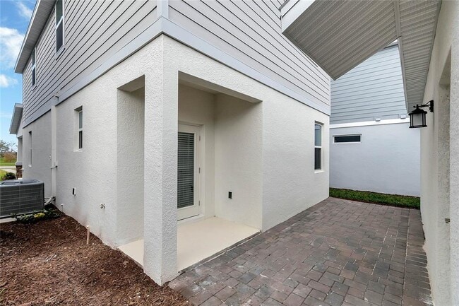 Building Photo - 1721 Good Neighbor Lp