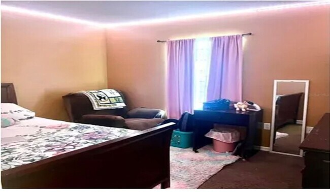 Building Photo - Spacious 4BR House in Ocala