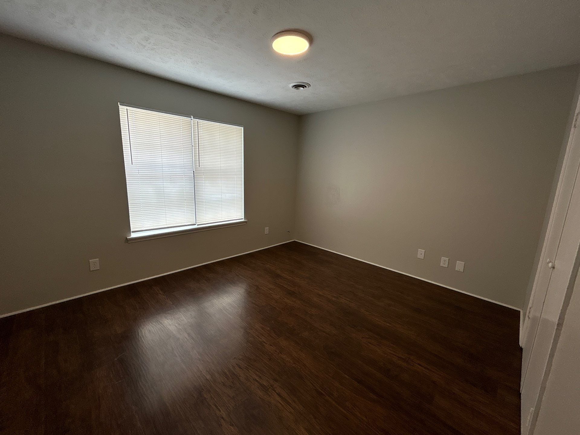 Building Photo - 263 Tinker Hill Cv