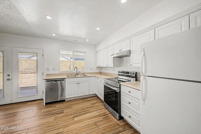 Building Photo - 20601 N 33rd Ave