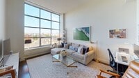 Building Photo - 360 Newbury St